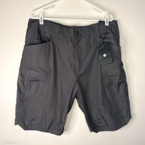 NWT  Mens Outdoor Equipment Cargo Gray Shorts Elastic Waist Size 2XL